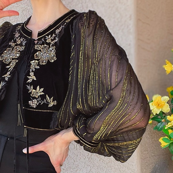 ZARA NWOT Black Velvet & Metallic Gold Floral Embroidered Beaded Cropped Jacket - Picture 11 of 17